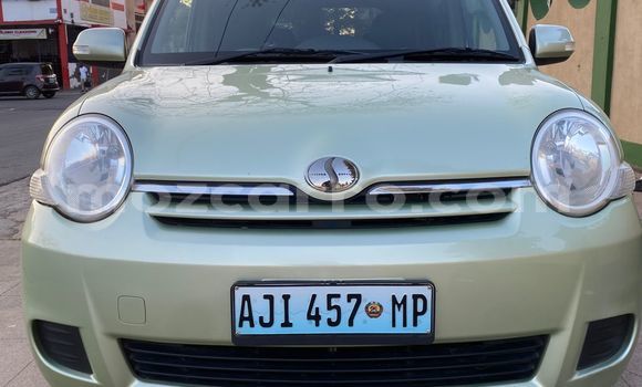 Tenga Tsaru Toyota Sienta Sirivha Mota in Maputo in Maputo