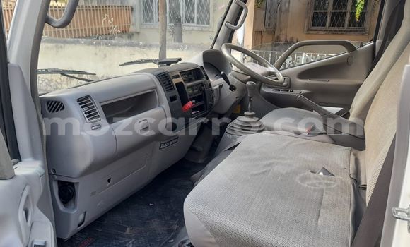 Nunua Ilio tumika Toyota Dyna Nyeupe Gari ndani ya Maputo nchini Maputo Nunua Ilio tumika Toyota Dyna Nyeupe Gari ndani ya Maputo nchini Maputo