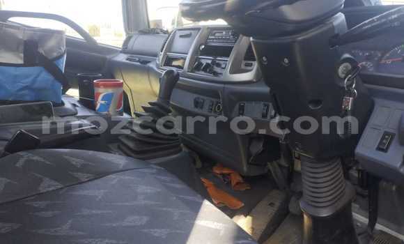 Nunua Ilio tumika Toyota 4Runner Nyeupe Gari ndani ya Maputo nchini Maputo Nunua Ilio tumika Toyota 4Runner Nyeupe Gari ndani ya Maputo nchini Maputo