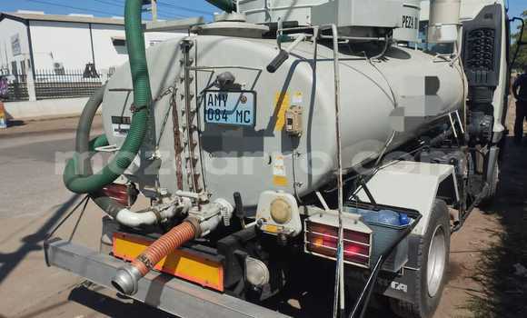 Nunua Ilio tumika Toyota 4Runner Nyeupe Gari ndani ya Maputo nchini Maputo Nunua Ilio tumika Toyota 4Runner Nyeupe Gari ndani ya Maputo nchini Maputo