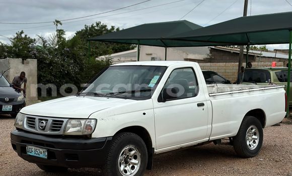 Comprar Usado Nissan Hardbody Branco Carro em Maputo em Maputo Comprar Usado Nissan Hardbody Branco Carro em Maputo em Maputo