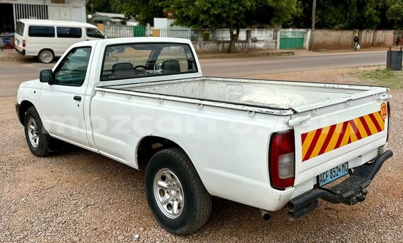 Comprar Usado Nissan Hardbody Branco Carro em Maputo em Maputo Comprar Usado Nissan Hardbody Branco Carro em Maputo em Maputo
