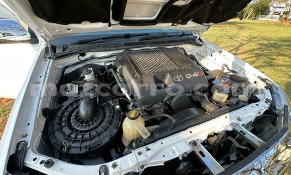 Comprar Usado Toyota Hilux Branco Carro em Maputo em Maputo Comprar Usado Toyota Hilux Branco Carro em Maputo em Maputo