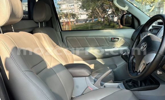 Comprar Usado Toyota Hilux Branco Carro em Maputo em Maputo Comprar Usado Toyota Hilux Branco Carro em Maputo em Maputo