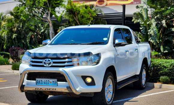 Comprar Usado Toyota Hiluxe Revo Branco Carro em Maputo em Maputo Comprar Usado Toyota Hiluxe Revo Branco Carro em Maputo em Maputo