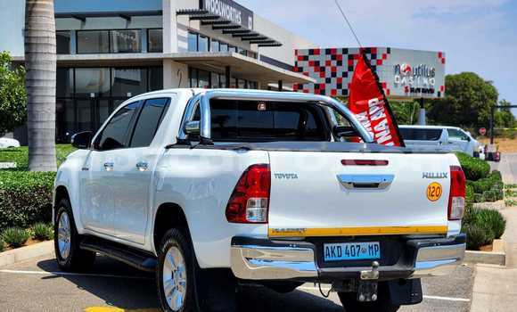 Comprar Usado Toyota Hiluxe Revo Branco Carro em Maputo em Maputo Comprar Usado Toyota Hiluxe Revo Branco Carro em Maputo em Maputo