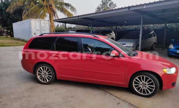 Tenga Tsaru Volvo V50 Tsvuku Mota in Maputo in Maputo Tenga Tsaru Volvo V50 Tsvuku Mota in Maputo in Maputo