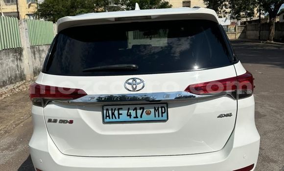 Nunua Ilio tumika Toyota Fortuner Nyeupe Gari ndani ya Maputo nchini Maputo Nunua Ilio tumika Toyota Fortuner Nyeupe Gari ndani ya Maputo nchini Maputo