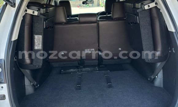 Nunua Ilio tumika Toyota Fortuner Nyeupe Gari ndani ya Maputo nchini Maputo Nunua Ilio tumika Toyota Fortuner Nyeupe Gari ndani ya Maputo nchini Maputo