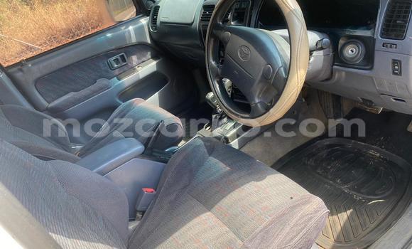 Comprar Usado Toyota Hilux Surf Branco Carro em Maputo em Maputo Comprar Usado Toyota Hilux Surf Branco Carro em Maputo em Maputo
