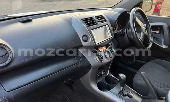 Comprar Usado Toyota RAV4 Branco Carro em Maputo em Maputo Comprar Usado Toyota RAV4 Branco Carro em Maputo em Maputo