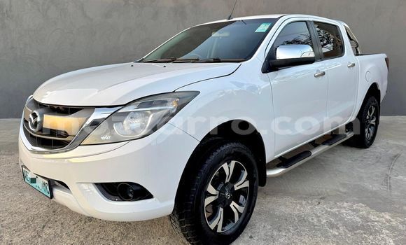 Nunua Ilio tumika Mazda BT-50 Nyeupe Gari ndani ya Maputo nchini Maputo Nunua Ilio tumika Mazda BT-50 Nyeupe Gari ndani ya Maputo nchini Maputo