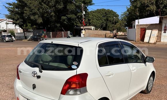 Nunua Ilio tumika Toyota Vitz Nyeupe Gari ndani ya Maputo nchini Maputo Nunua Ilio tumika Toyota Vitz Nyeupe Gari ndani ya Maputo nchini Maputo