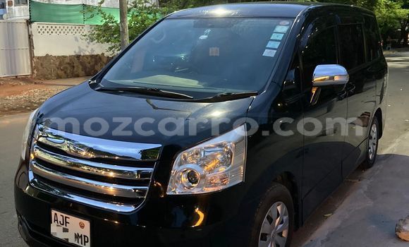 Nunua Ilio tumika Toyota Noah Nyeusi Gari ndani ya Maputo nchini Maputo Nunua Ilio tumika Toyota Noah Nyeusi Gari ndani ya Maputo nchini Maputo