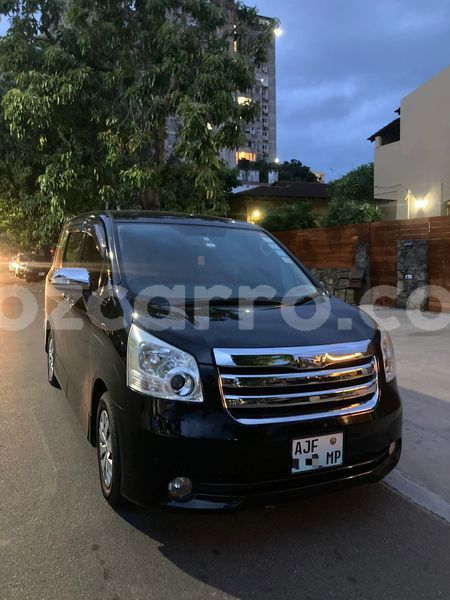 Big with watermark toyota noah maputo maputo 30428