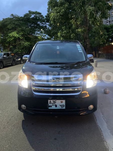 Big with watermark toyota noah maputo maputo 30428