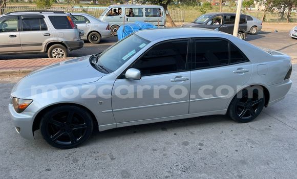 Nunua Ilio tumika Toyota Altezza Nyingine Gari ndani ya Maputo nchini Maputo