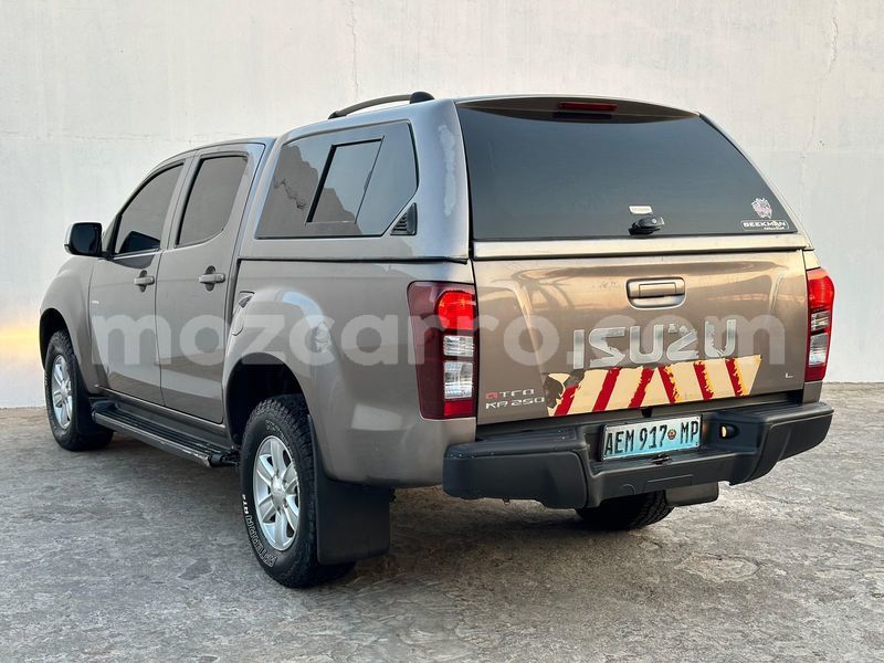 Big with watermark isuzu kb maputo maputo 30435