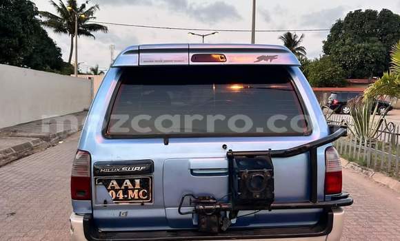 Nunua Ilio tumika Toyota Hilux Surf Bluu Gari ndani ya Maputo nchini Maputo Nunua Ilio tumika Toyota Hilux Surf Bluu Gari ndani ya Maputo nchini Maputo