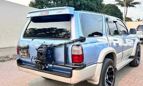 Nunua Ilio tumika Toyota Hilux Surf Bluu Gari ndani ya Maputo nchini Maputo Nunua Ilio tumika Toyota Hilux Surf Bluu Gari ndani ya Maputo nchini Maputo