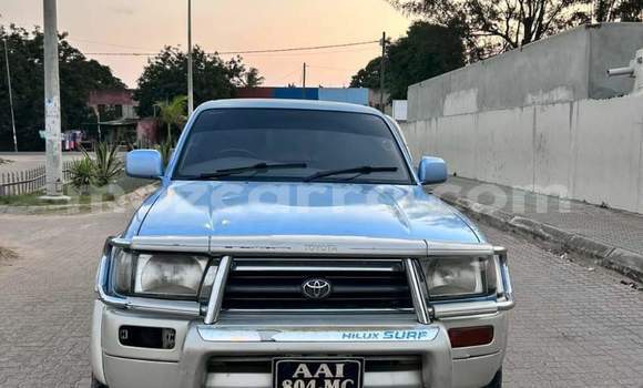 Nunua Ilio tumika Toyota Hilux Surf Bluu Gari ndani ya Maputo nchini Maputo Nunua Ilio tumika Toyota Hilux Surf Bluu Gari ndani ya Maputo nchini Maputo