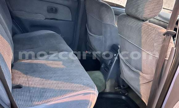 Nunua Ilio tumika Toyota Hilux Surf Bluu Gari ndani ya Maputo nchini Maputo Nunua Ilio tumika Toyota Hilux Surf Bluu Gari ndani ya Maputo nchini Maputo