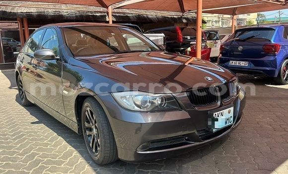Comprar Usado BMW 3-Series Prata Carro em Maputo em Maputo Comprar Usado BMW 3-Series Prata Carro em Maputo em Maputo