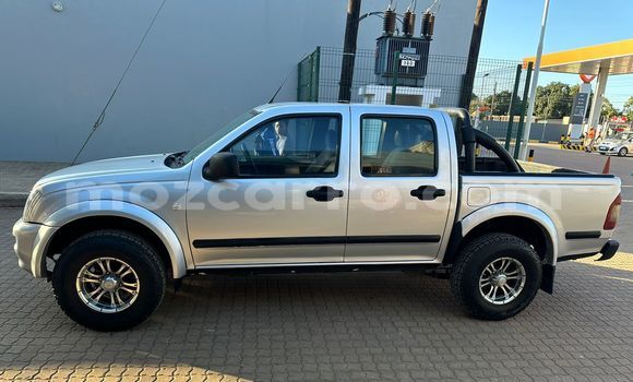 Tenga Tsaru Isuzu KB Zvimwe Mota in Maputo in Maputo Tenga Tsaru Isuzu KB Zvimwe Mota in Maputo in Maputo