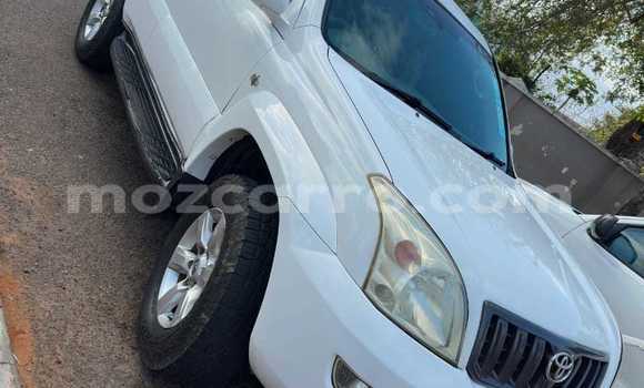 Buy Used Toyota Land Cruiser Prado White Car in Maputo in Maputo Buy Used Toyota Land Cruiser Prado White Car in Maputo in Maputo