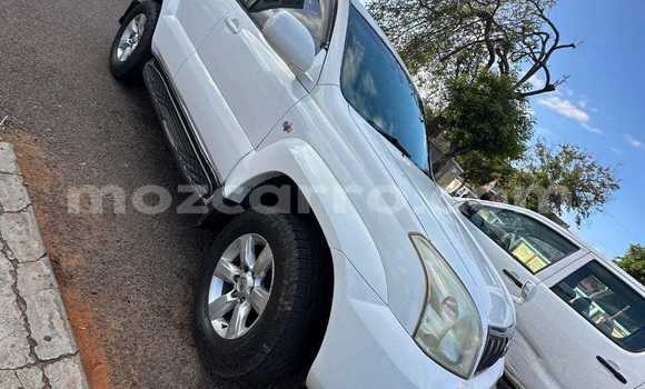 Buy Used Toyota Land Cruiser Prado White Car in Maputo in Maputo Buy Used Toyota Land Cruiser Prado White Car in Maputo in Maputo