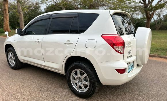 Tenga Tsaru Toyota RAV4 Zvimwe Mota in Maputo in Maputo Tenga Tsaru Toyota RAV4 Zvimwe Mota in Maputo in Maputo