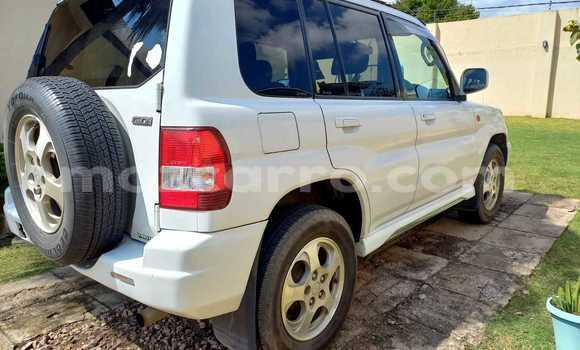 Tenga Tsaru Mitsubishi Pajero iO Chena Mota in Maputo in Maputo Tenga Tsaru Mitsubishi Pajero iO Chena Mota in Maputo in Maputo