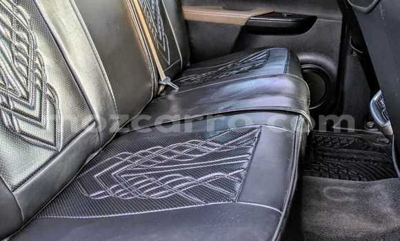 Nunua Ilio tumika Toyota Hilux Bluu Gari ndani ya Maputo nchini Maputo Nunua Ilio tumika Toyota Hilux Bluu Gari ndani ya Maputo nchini Maputo