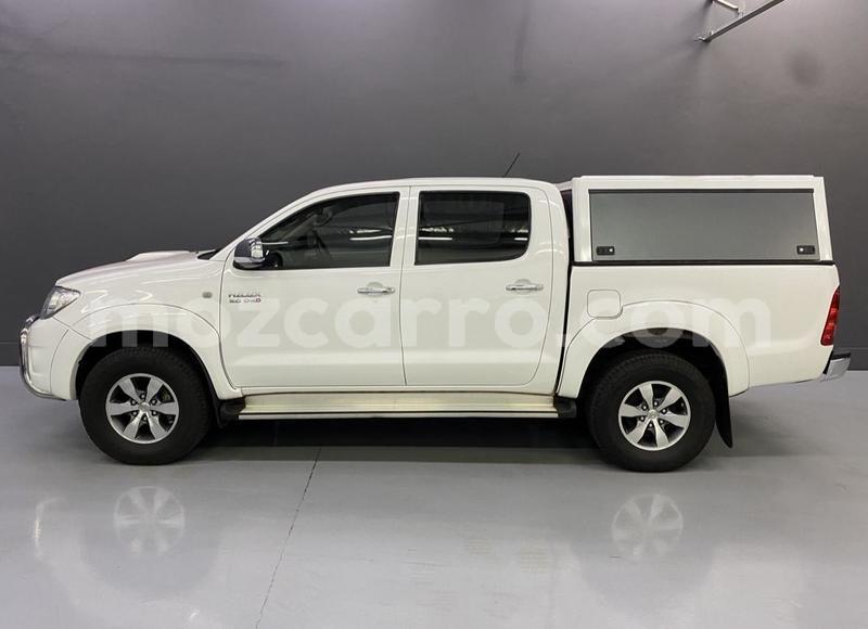 Big with watermark toyota hilux sofala beira 30488