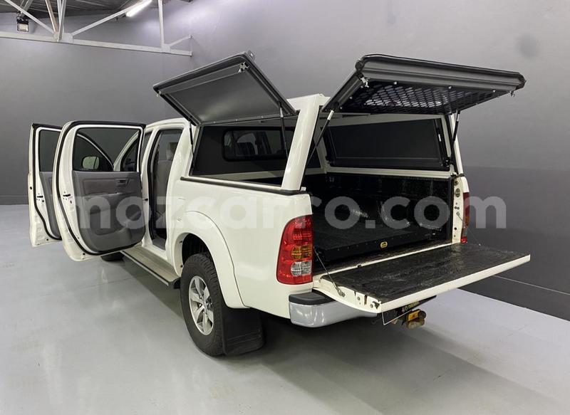 Big with watermark toyota hilux sofala beira 30488