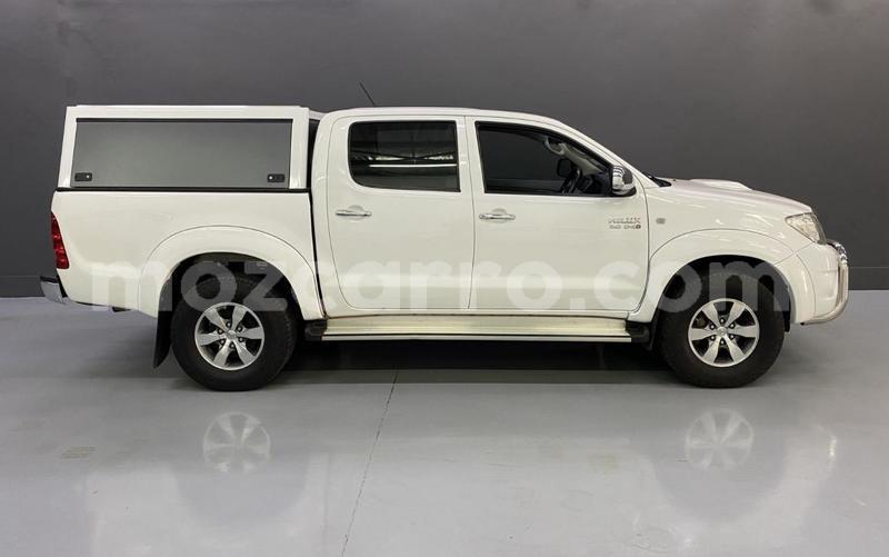 Big with watermark toyota hilux sofala beira 30488