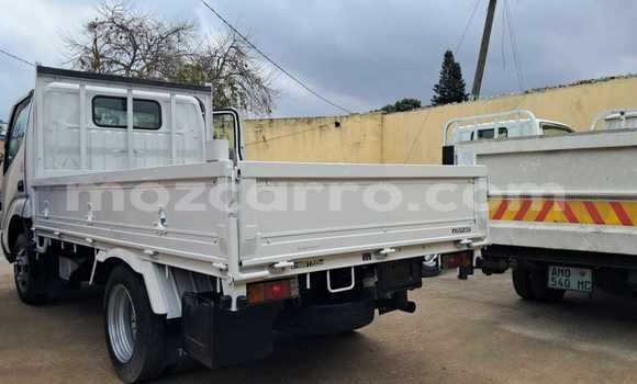 Comprar Novo Toyota Dyna Branco Caminhão em Maputo em Maputo Comprar Novo Toyota Dyna Branco Caminhão em Maputo em Maputo
