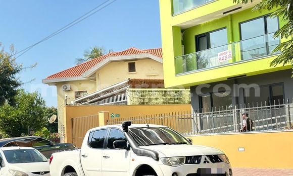 Buy Used Mitsubishi Triton White Car in Maputo in Maputo Buy Used Mitsubishi Triton White Car in Maputo in Maputo