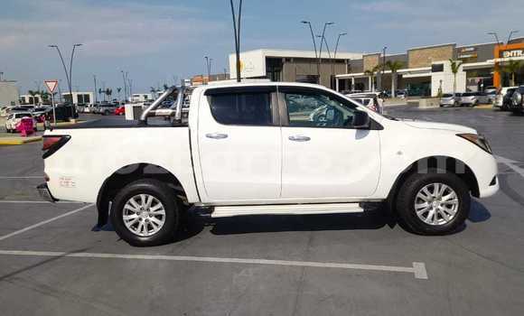 Buy Used Mazda BT-50 White Car in Maputo in Maputo Buy Used Mazda BT-50 White Car in Maputo in Maputo