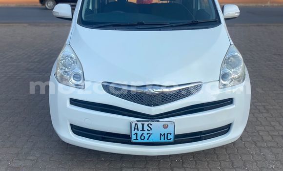Buy Used Toyota Ractis White Car in Maputo in Maputo