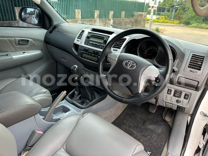 Big with watermark toyota hilux maputo maputo 30512