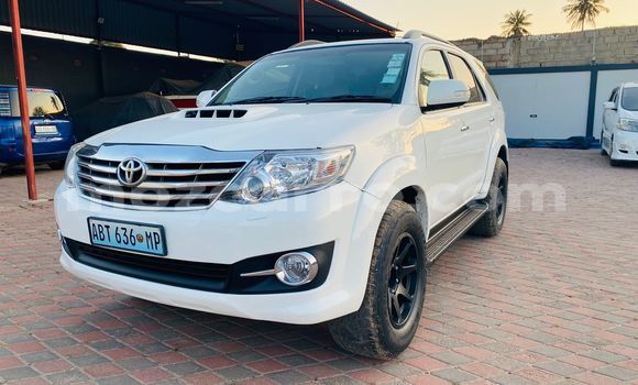 Buy Used Toyota Fortuner White Car in Maputo in Maputo Buy Used Toyota Fortuner White Car in Maputo in Maputo