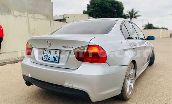 Comprar Usado BMW 3-Series De outros Carro em Maputo em Maputo Comprar Usado BMW 3-Series De outros Carro em Maputo em Maputo