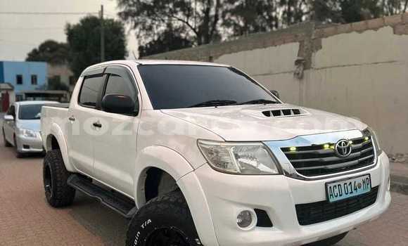 Buy Used Toyota Hilux White Car in Maputo in Maputo Buy Used Toyota Hilux White Car in Maputo in Maputo