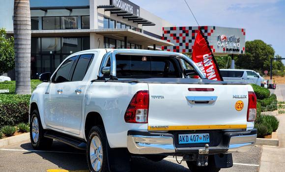 Buy New Toyota Hilux Brown Car in Maputo in Maputo Buy New Toyota Hilux Brown Car in Maputo in Maputo
