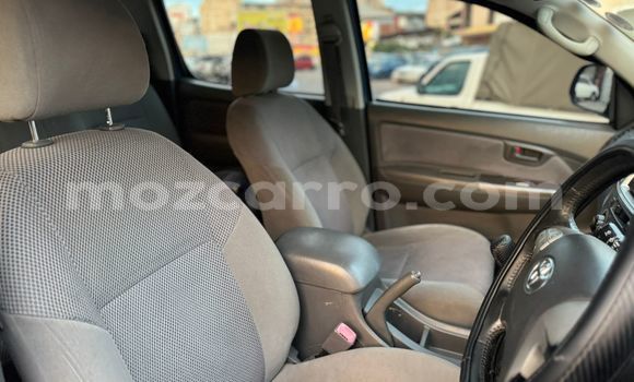 Buy Used Toyota Hilux Blue Car in Maputo in Maputo Buy Used Toyota Hilux Blue Car in Maputo in Maputo