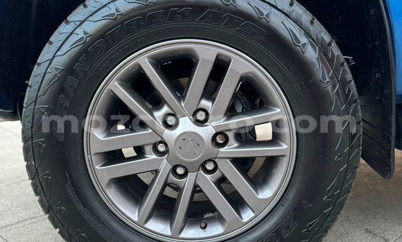 Buy Used Toyota Hilux Blue Car in Maputo in Maputo Buy Used Toyota Hilux Blue Car in Maputo in Maputo
