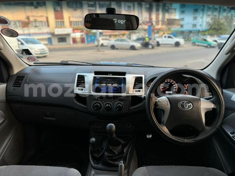 Big with watermark toyota hilux maputo maputo 30533