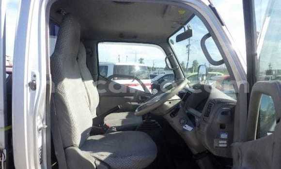 Nunua Mpya Toyota Dyna Fedha Lori ndani ya Maputo nchini Maputo Nunua Mpya Toyota Dyna Fedha Lori ndani ya Maputo nchini Maputo