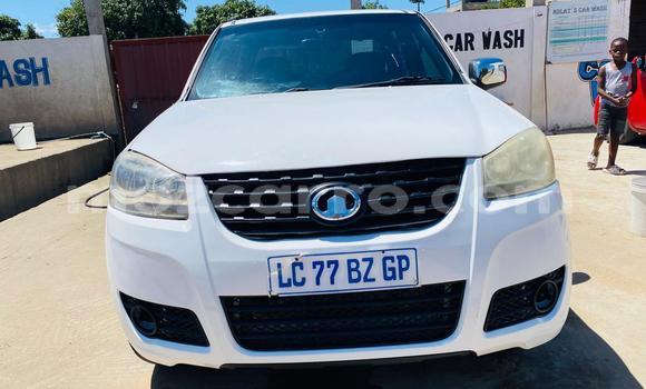 Comprar Usado GMC Safari Branco Carro em Maputo em Maputo
